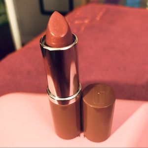 π CLINIQUE Lipstick Bare Pop